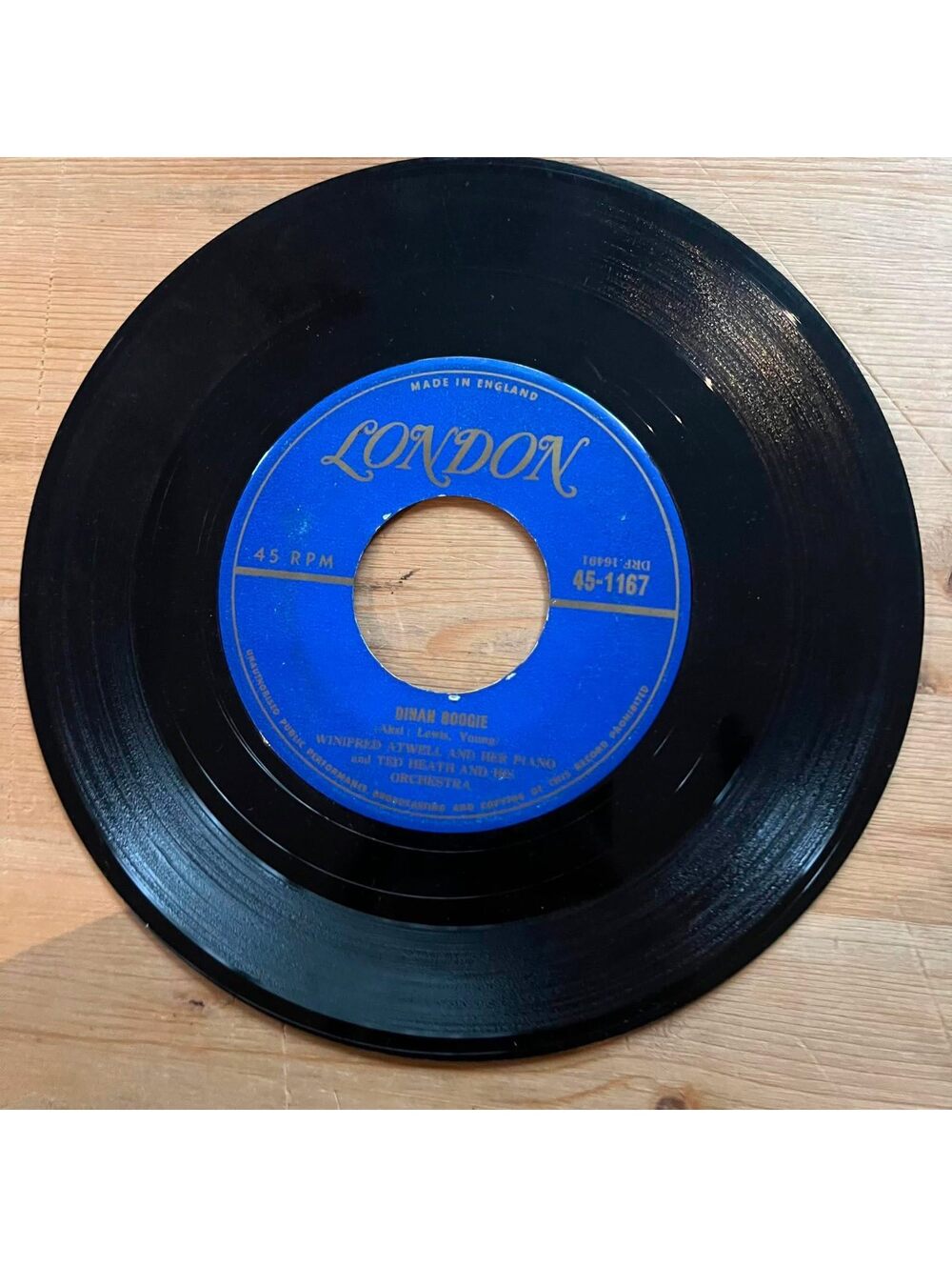 Winifred Atwell and her Piano - Dinah Boogie/Body and Soul 45rpm VG+ R05